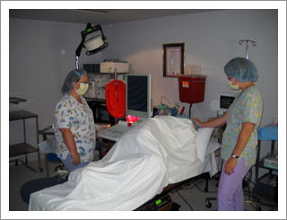 Picture of a procedure being performed at the Piedmont Day Surgery Center 